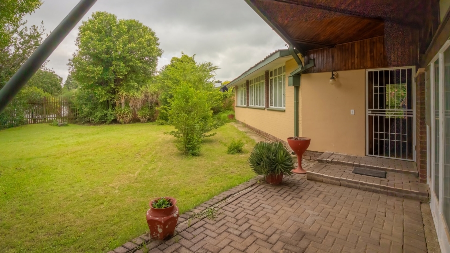 4 Bedroom Property for Sale in Wilgenhof Free State